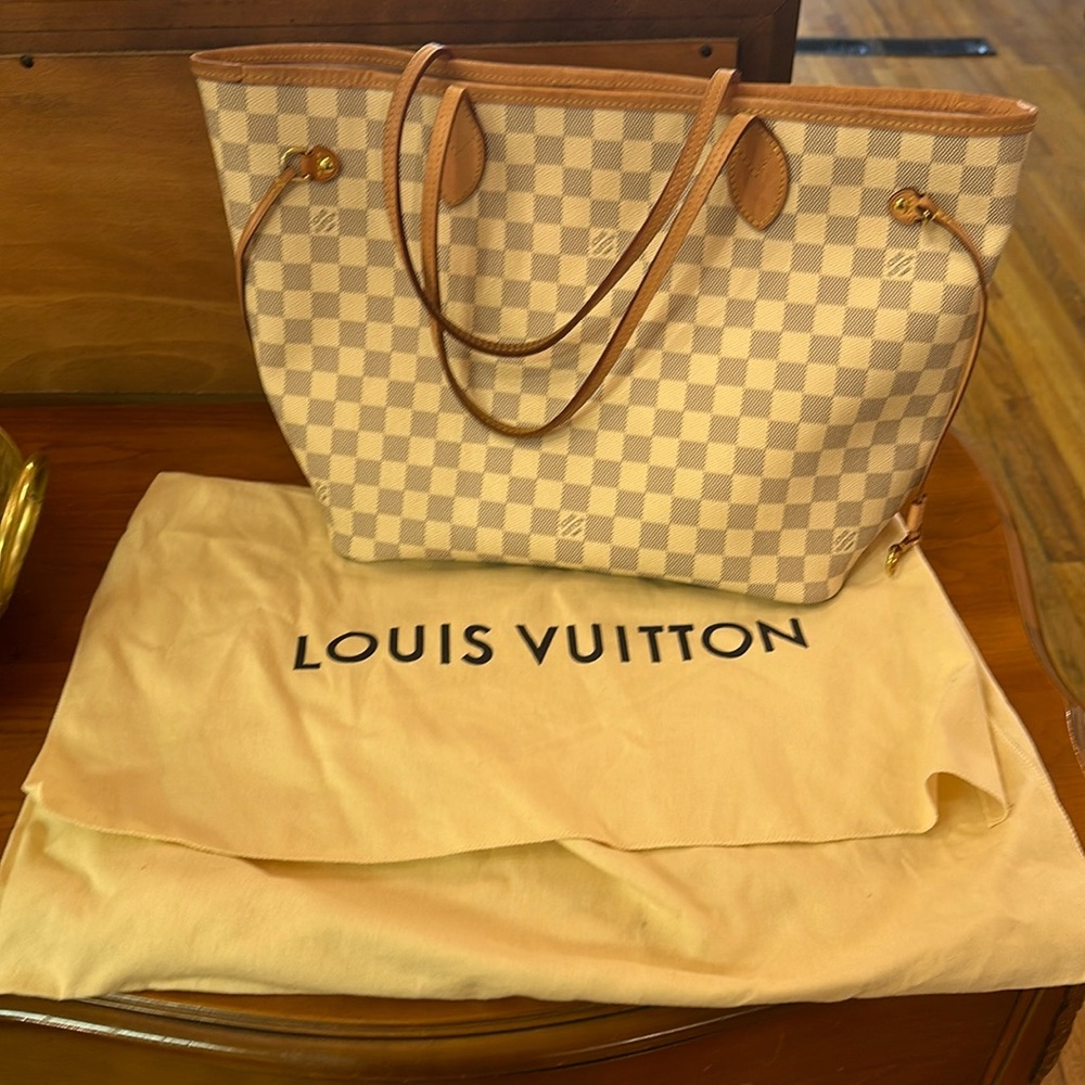 Louis Vuitton neverfull mm bag